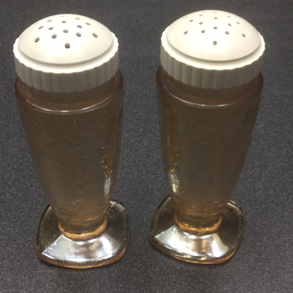 Jeannette Depression Glass Floragold Salt & Pepper - Picture 3 of 3